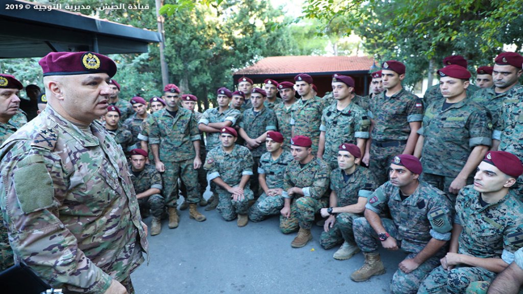 قائد الجيش: الجيش مسؤول عن أمن المتظاهرين وباقي المواطنين واقفال الطريق أمر غير مسموح به...والتاريخ سيشهد أن الجيش اللبناني أنقذ لبنان