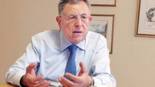  السنيورة: "هل هناك أي وزير مالية في العالم محبوب بين الناس؟.. وسنشهد "تغييراً كبيراً" إذا تمكّن الحريري من تشكيل حكومة "تكنوقراط" "