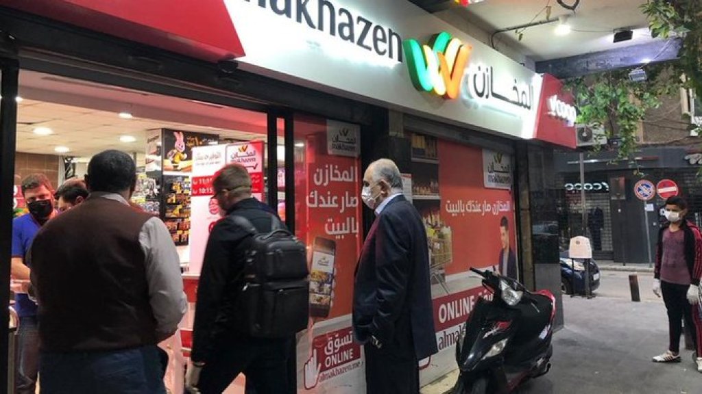 بالفيديو/ وزير الداخلية في جولة على عدد من المحال في شارع الحمرا للإطلاع على الأجراءات الوقائية المطبقة للحد من إنتشار  فيروس كورونا