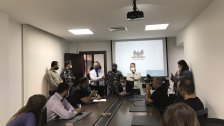 وزير الاقتصاد خلال لقاء مع شبان الحراك: إذا حصل احتكار لسلعة مثل "كرتونة البيض" التي بات سعرها 11 ألف على المواطنين التوقف عن شرائها كي يُضطرّ المحتكرون لخفض سعرها
