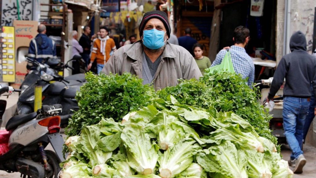نيويورك تايمز: لبنان على شفير الجوع والفقر ...ونسبة الفقراء ارتفعت إلى 50% في تشرين الثاني أي قبل انهيار الليرة وتفشي فيروس كورونا ما يجعل الأمور أسوأ الآن