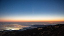 بالصورة/ عكار المنطقة المثالية لتصوير المذنب  "NEOWISE" القادم من سحابة المذنبات البعيدة "سحابة أوورت" الذي لن يعود لزيارتنا الا بعد 6000 عام