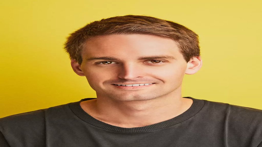 إيفان شبيغل الذي كان يدرس تصميم المنتجات واقترح &quot;سناب شات&quot; كمشروع تخرجه