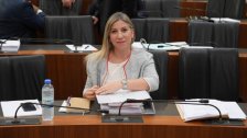  النائب رولا الطبش: يقال إن تناول الشاي بعد الوجبات مفيد لهضم الطعام تحديداًَ متى كانت الوجبة سمك! صحتين