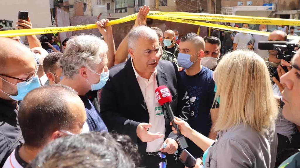 محافظ بيروت تفقد أضرار انفجاري الطريق الجديدة والأشرفية: توجد آلاف المستودعات التي تشكل قنابل موقوتة داخل الاحياء السكنية