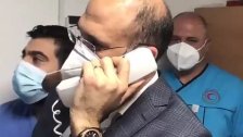 بالفيديو/ إتصال بين وزير الصحة ومريض كورونا في مستشفى الشيخ راغب حرب..."عم نتطمن عليك"