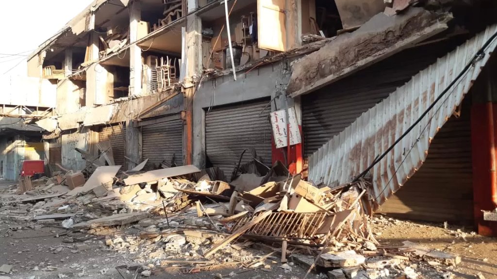 انهيار حائط خارجي لمبنى في المدينة الصناعية في صيدا والعناية الإلهية حالت دون وقوع أضرار بشرية