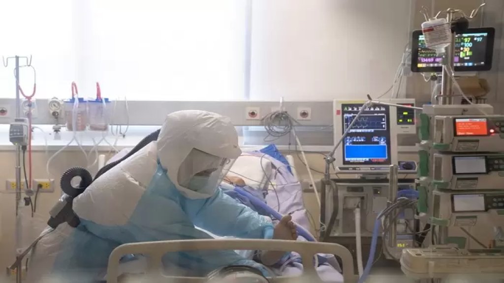 زيادة 23 حالة حرجة في 24 ساعة..الدكتور فراس الأبيض يحذر: نسبة إشغال الأسرّة في العناية المركزة بلغت 80% وقد تكون في إشغال كامل حتى قبل الطفرة المتوقعة التي ستتبع الاحتفالات
