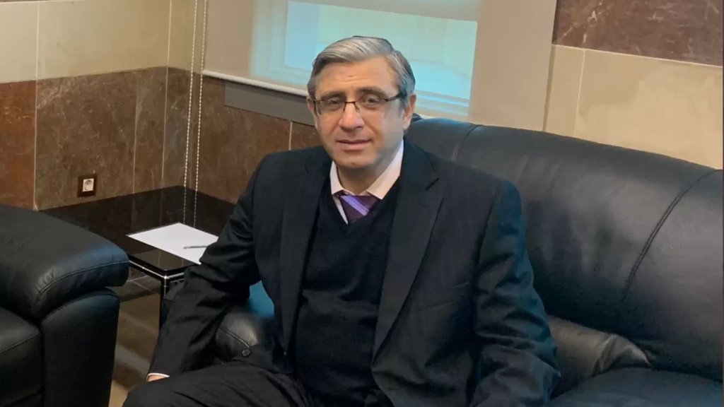 وزير التربية في تغريدة منتصف الليل: يا يسوع أعترف أمامك بأن كلماتي عاجزة عن التقاط خيوط النّور في تجلياتك