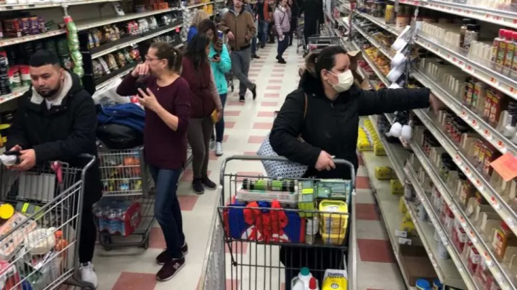 المواطن حقل تجارب...تغيير تواريخ سلع وإعادة ضخّها في الأسواق بأسماء جديدة!