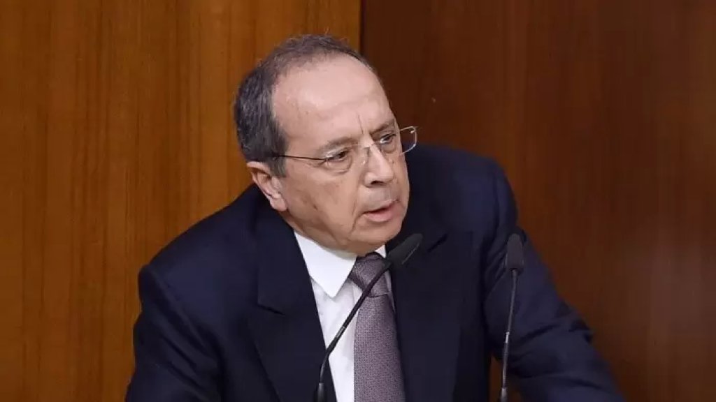 جميل السيد: "الرئيس عون إتهمه بالكذب، ردّ الحريري بكلام الإنجيل، فردّوا عليه بآيات من القرآن! يعني بعد إفلاسهم الدُنْيَوي، لم يعُد ينقصهم سوى التمترس وراء كلام الله!"