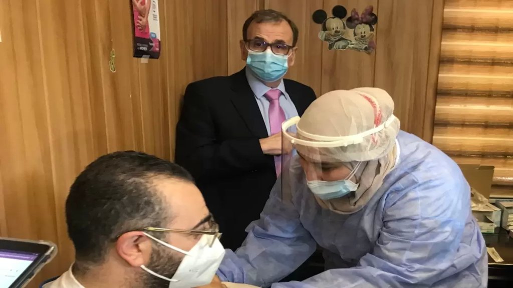 البزري من مستشفى صيدا الحكومي: بتعاوننا جميعا نثبت اننا الافضل في تنفيذ برنامج تلقيحي يعتبر الاول في العالم
