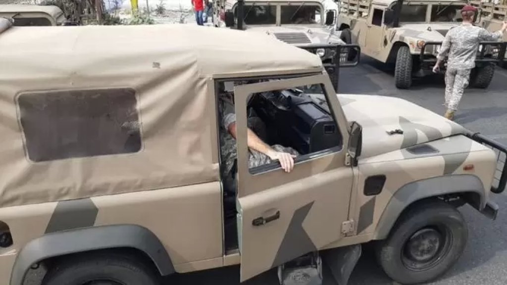 الجيش: تعرض دورية لإطلاق نار أثناء تنفيذ عملية دهم مطلوبين في منطقة العسيرة &ndash; بعلبك..وإصابة أحد الضباط ومقتل المدعو (ه.ي)
