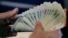  سعر الدولار يواصل ارتفاعه الجنوني في السوق السوداء وبلغ صباح اليوم 10500 ليرة للشراء 10550 للمبيع (النهار)
