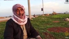 فيديو مؤثر لمسن سوري: حلوة انو نموت هون وما ننقبر ببيتنا! أنا عم أدعي إلى الله روح على بلدي موت