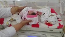 بالصور/ سيدة جزائرية عشرينية تُنجب 5 توائم من الإناث!