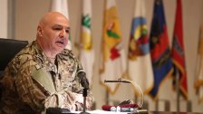 قيادة الجيش تنفي المعلومات عن "طلب إحدى الدول من قائد الجيش تشكيل حكومة عسكرية": تحليلات لا تمت إلى الواقع بصلة والهمّ الأول والأوحد هو تحصين الجيش