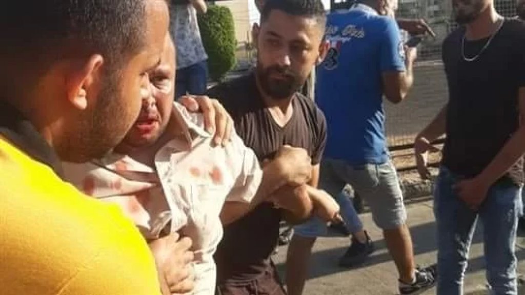 3 جرحى في ساحة الشهداء بصيدا جراء التدافع أثناء محاولة الجيش إعادة فتح الطريق بعد قطعها