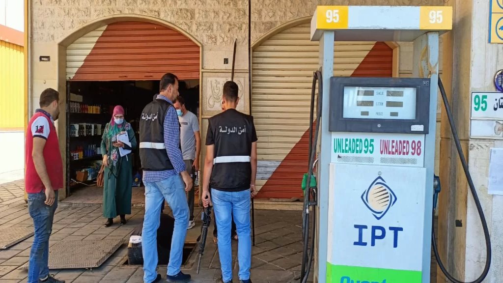 أمن الدولة دهم محطة للوقود في صيدا تخزن المازوت... " وجدت نحو 1000 ليتر مخزنة بداخلها"