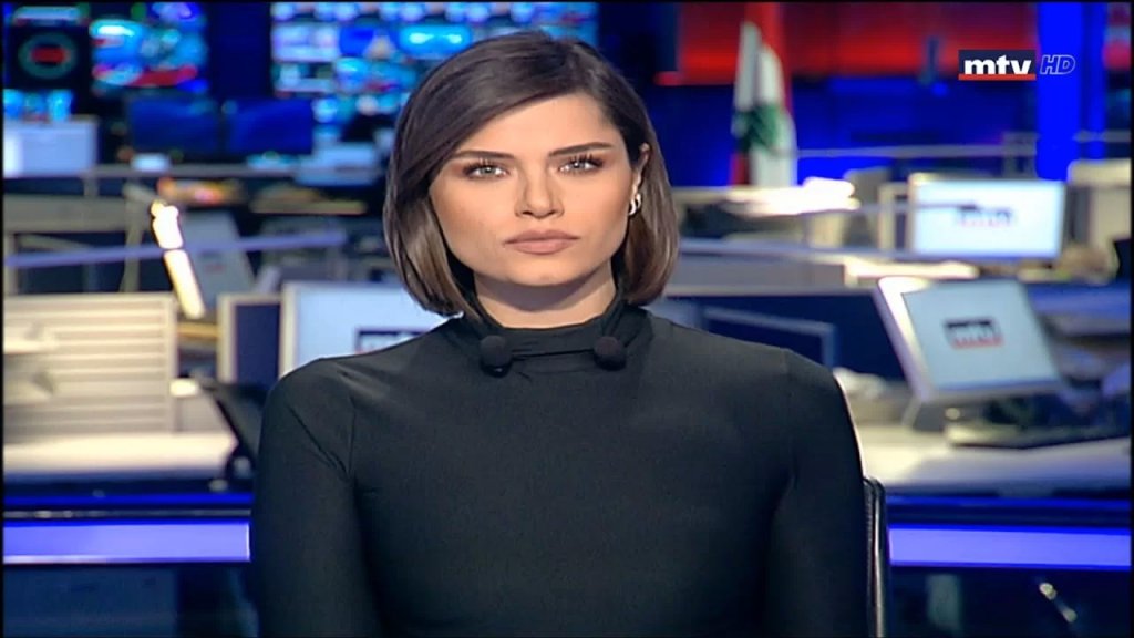 بالفيديو/ الاعلامية نبيلة عواد تستهل نشرة أخبار الـMTV بـ: "أهلًا بكم إلى هذه النشرة من الـLBC"