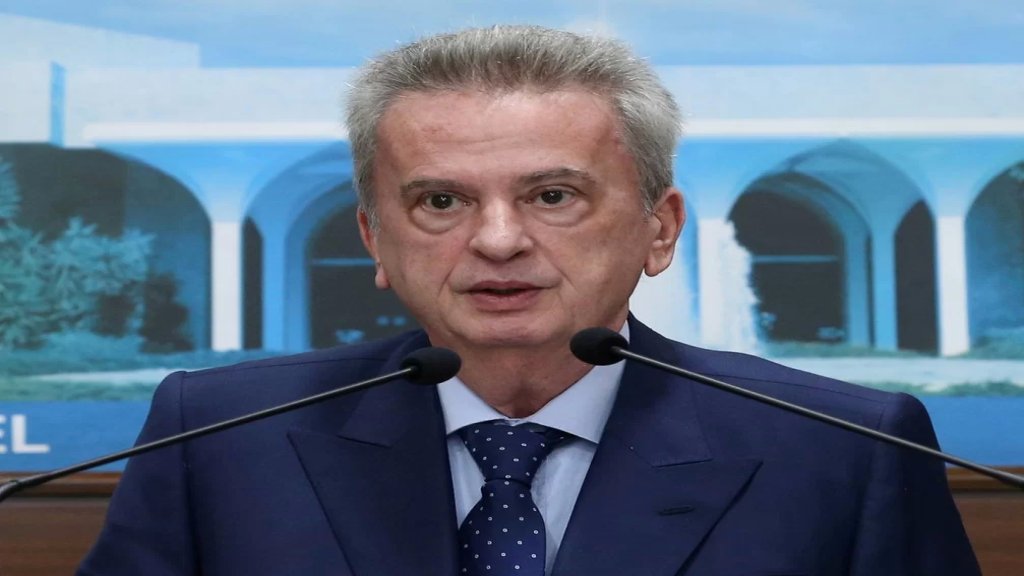 المحامي العام التمييزي استجوب "رياض سلامة" في قضايا اختلاس أموال عامة وتهرب ضريبي على مدى 3 ساعات وربع، وقرر في نهاية الجلسة "تركه رهن التحقيق"