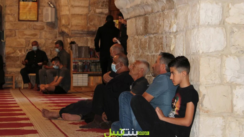 من إحياءات ذكرى العاشر من محرم في المسجد الأثري الكبير في بنت جبيل صباح اليوم
