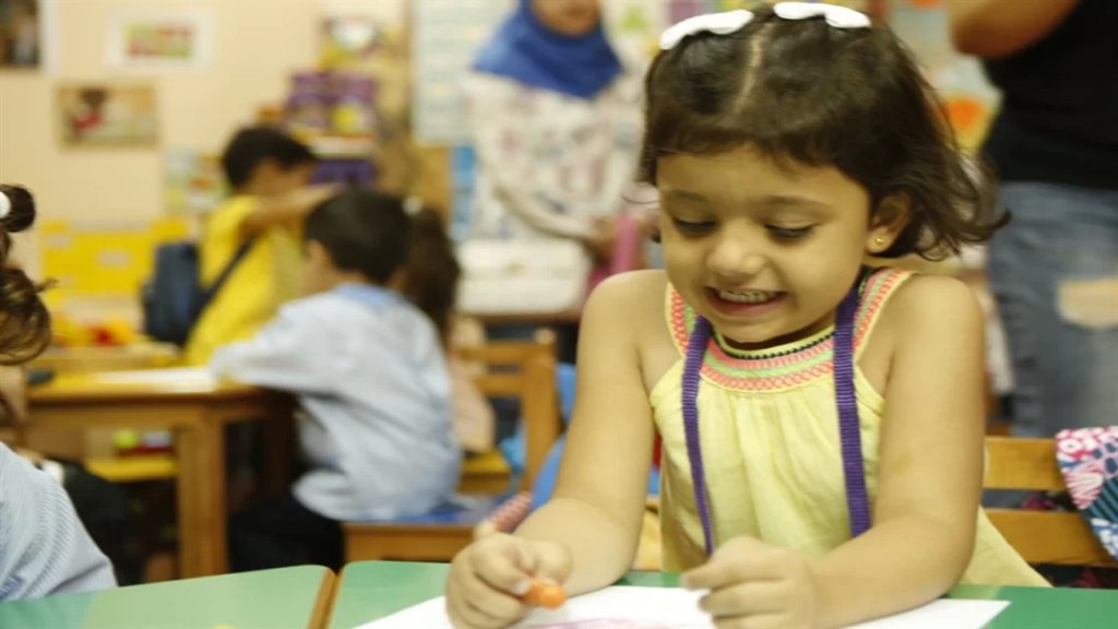 بعد سنتين من التعلم الـ&laquo;أونلاين&raquo;.. تلامذة &laquo;الروضة الثالثة&raquo; يكتشفون المدرسة هذا العام!