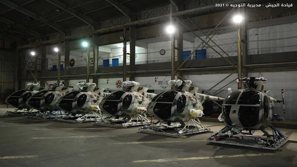 بالصور/ من نوع (+MD - 530F).. الجيش اللبناني يتسلم 6 طوافات مقدّمة هبة من الولايات المتحدة الأميركية