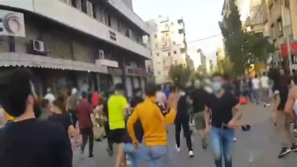فيديوهات متداولة على أنها توثق بداية ما حصل في الطيونة ليتبين أنها تعود لإشكال قديم وقع قبل أكثر من سنة!