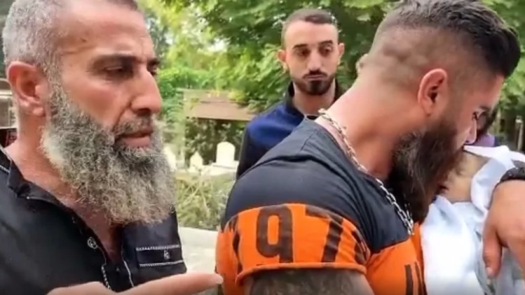 بالفيديو/ طفل حديث الولادة ضحية جشع المستشفيات في طرابلس: كان بحاجة لـ "كوفاز" ورفض إدخاله كون المبلغ المطلوب لم يتأمن فوراً مع الوالد.. وبعد تأمين "الواسطة" كان قد فات الأوان!