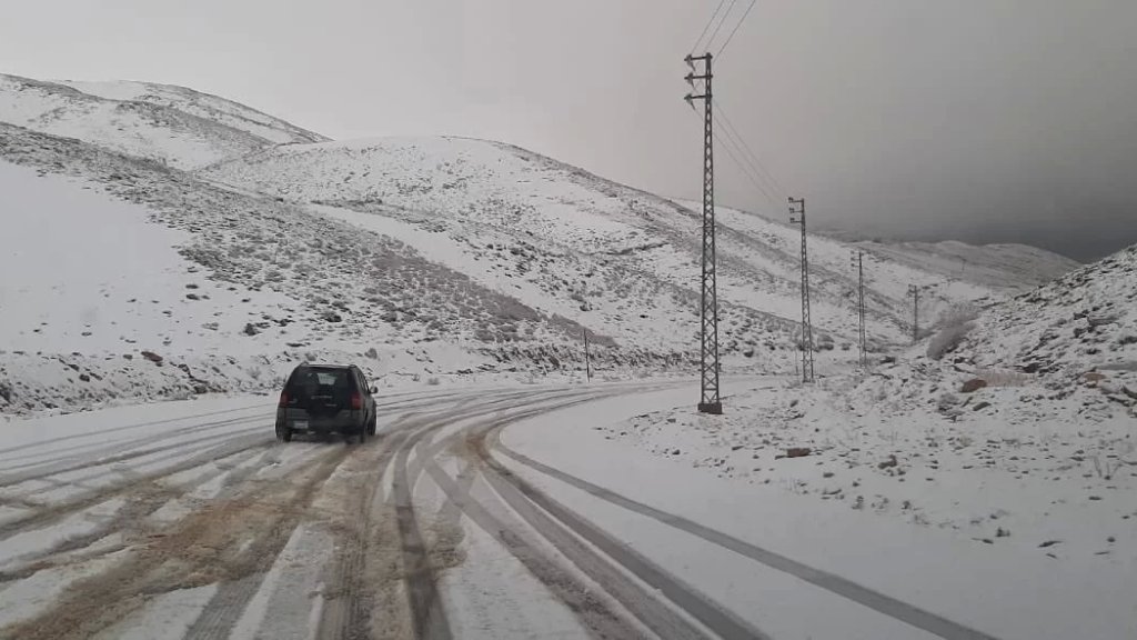 كتل هوائية أشدّ برودة الإثنين.. أمطار وعواصف رعدية ورياح وثلوج تلامس الـ1300 متر