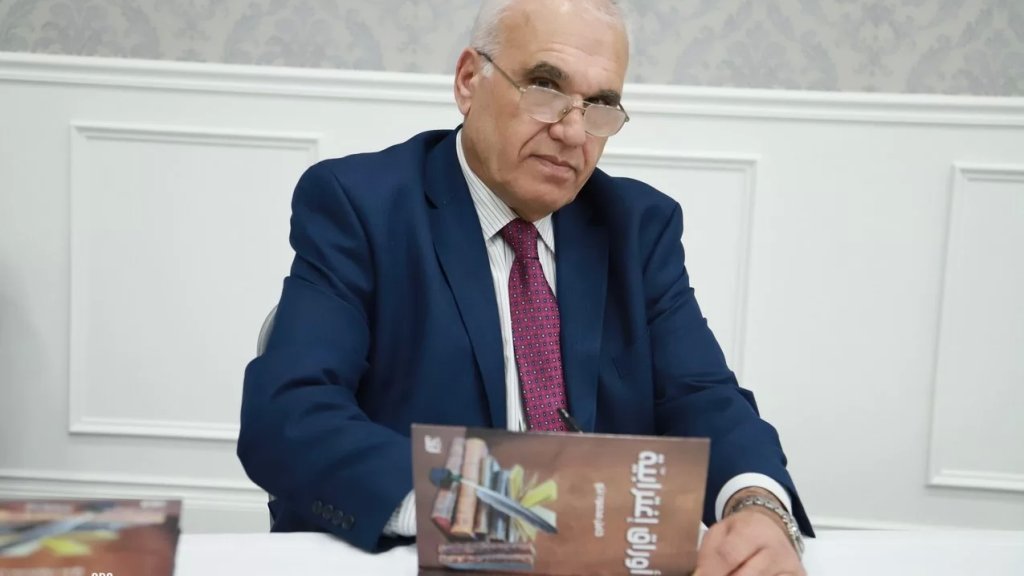 بالصور/ المؤلف كامل محمود بزي يوقع كتابه "أوراق إغترابية&rdquo; في نادي بنت جبيل الثقافي الإجتماعي في ديربورن