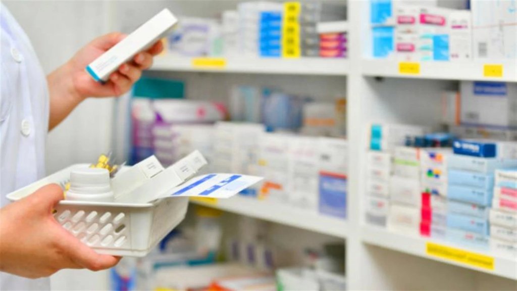 نقيب الصيادلة: في حال عدم تسليم الدواء للصيدليات من اليوم وحتى الأربعاء فقد نضطر إلى الإغلاق قصراً بسبب عدم توافر الدواء 