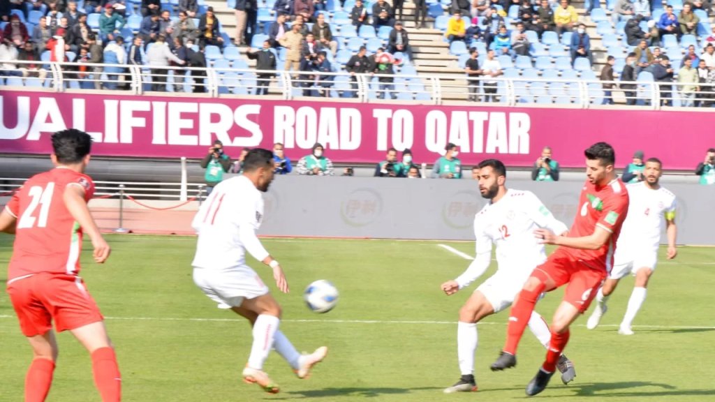 لبنان يودّع تصفيات كأس العالم بخسارة جديدة جاءت على يد مضيفه الإيراني 