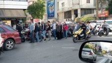 بالصورة/ في ظل أزمة الطحين والخبز.. زحمة وطوابير أمام الافران!