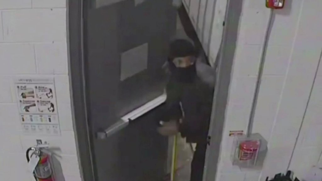 بالأرقام/ على عكس تصريحات المسؤولين.. ارتفاع عدد جرائم السرقة والقتل في لبنان في مقارنة مخيفة مع العام 2019!