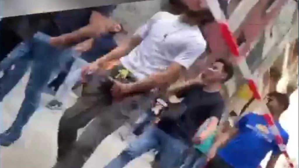 بالفيديو/ لادي: الاعتداء على المرشح واصف الحركة في برج البراجنة من قبل مناصرين لـ "الثنائي".. وسط شعارات "صهيوني، صهيوني"  