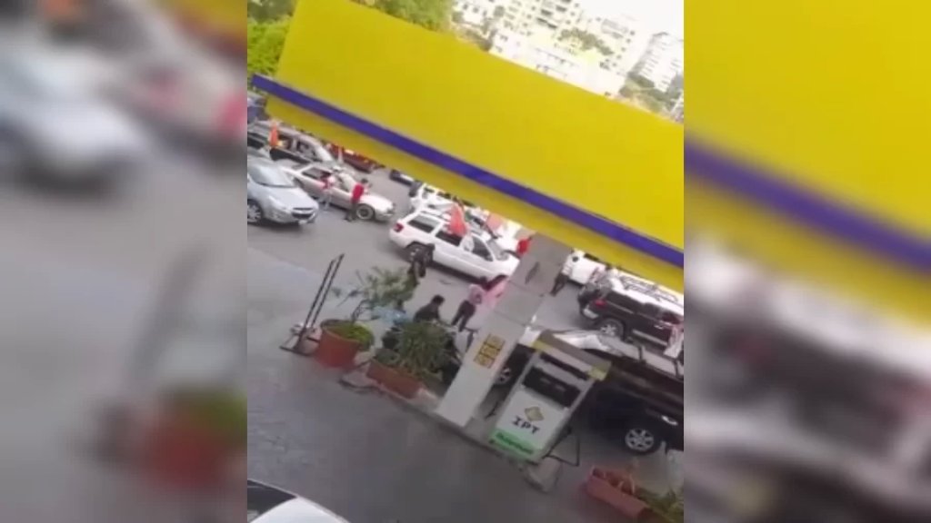 بالفيديو/ من إطلاق النار الكثيف في خلدة والذي تبيّن أنه بسبب مسيرات لمناصري طلال ارسلان!