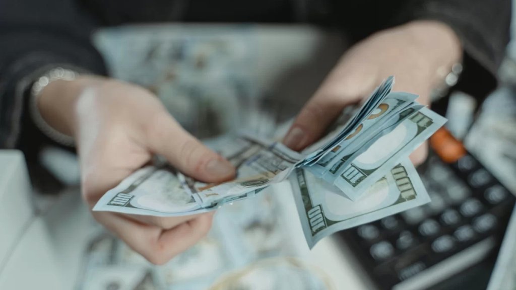 نقابات عمال النبطية رفضت استيفاء الأقساط المدرسية بالدولار: أمر مرفوض وغير قانوني