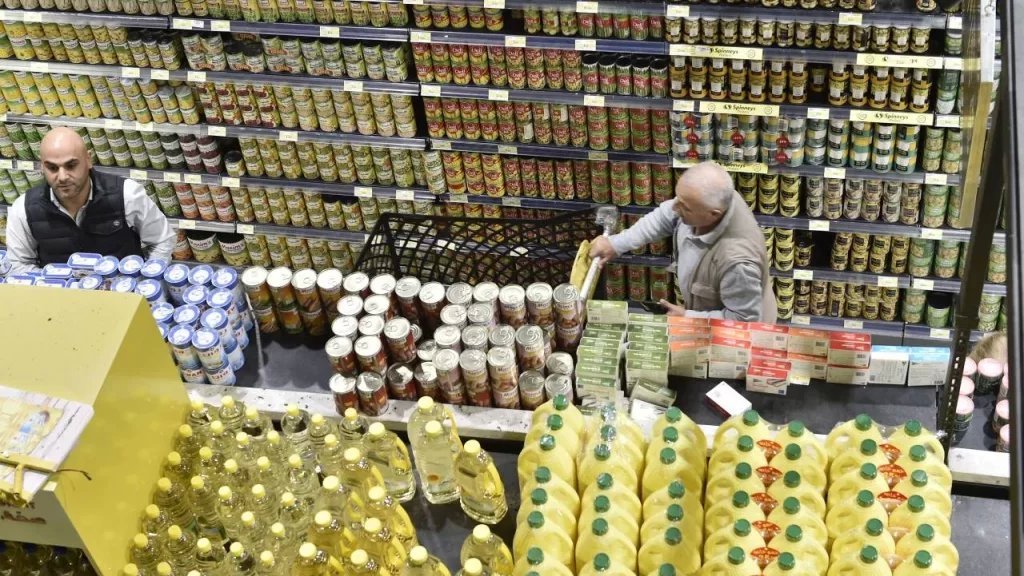 أسعار جنونيّة للسلع الغذائية.. و"الأمور تتجه إلى الأسوأ"!