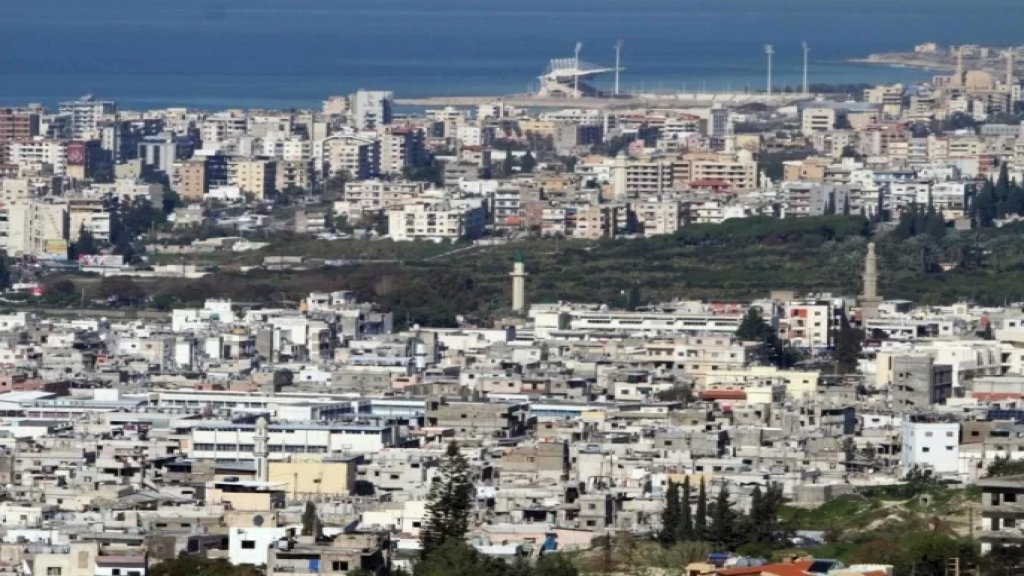 توتر أمني في مخيم عين الحلوة واشتباكات بالأسلحة الرشاشة داخله