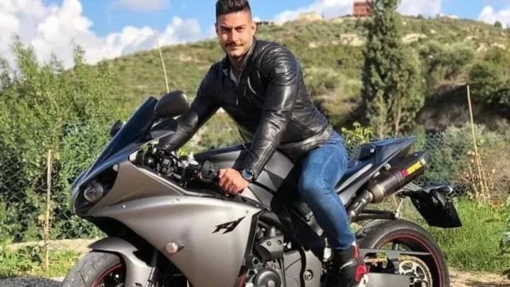 الشاب "منير هاشم" ضحية حادث سير مروع على اوتوستراد جبيل بإتجاه طرابلس