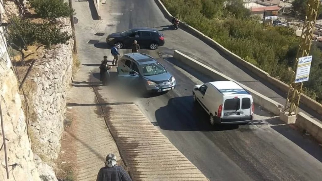 مقتل شخص وجرح اثنين آخرين في اشتباكات بين عائلتين في مشغرة البقاعية.. والتوتر ما زال مسيطراً على البلدة!