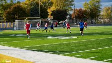 بالصور/ مباراة بين قدامى فريق العويني وفريق الساحة (بنت جبيل) على ملعب Fordson High School/Dearborn
