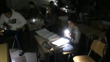 صورة لأحد صفوف الجامعة اللبنانية... "العلم نورٌ"