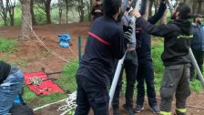 بالفيديو/ إنقاذ مواطنة سقطت في مجرى للمياه في الطيونة-بيروت اثناء ممارستها هواية المشي