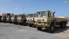 بالصور/ الجيش اللبناني: وصول باخرة محملة بـ15 شاحنة عسكرية إلى مرفأ بيروت من ضمن برنامج الهبات الأميركية المخصصة للجيش 