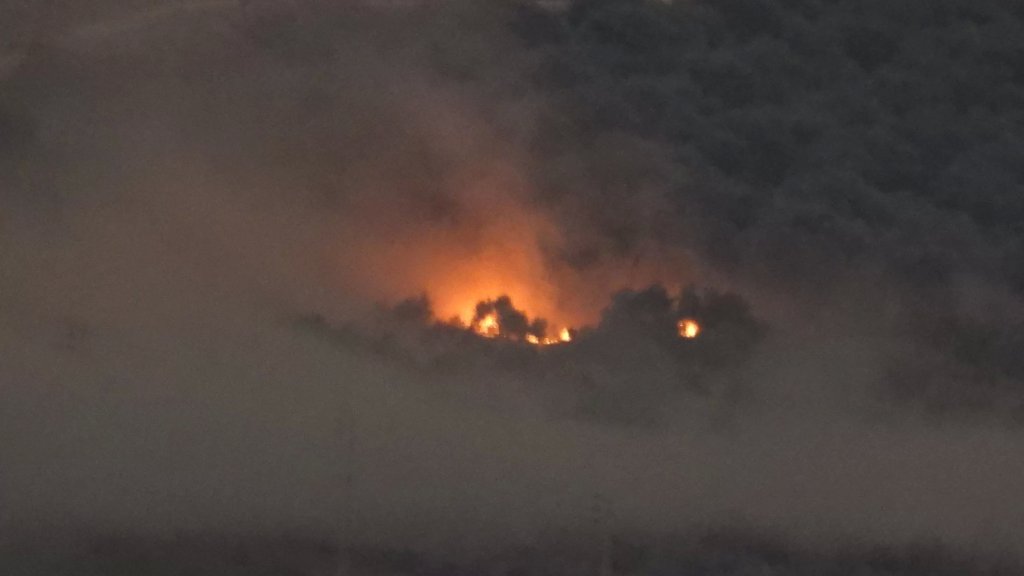 احتراق 20 دونم من الزيتون ومحول ومولد كهرباء جراء القصف الاسرائيلي على وادي خنسا