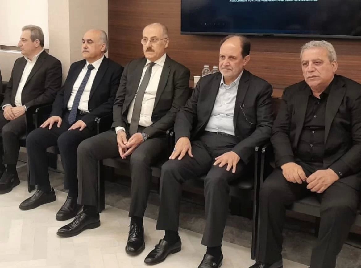 السيد حامد الخفاف ممثل المرجع الأعلى السيد علي السيستاني ونواب الحزب التقدمي الاشتراكي وائل ابو فاعور - هادي ابو الحسن - الدكتور بلال عبدالله