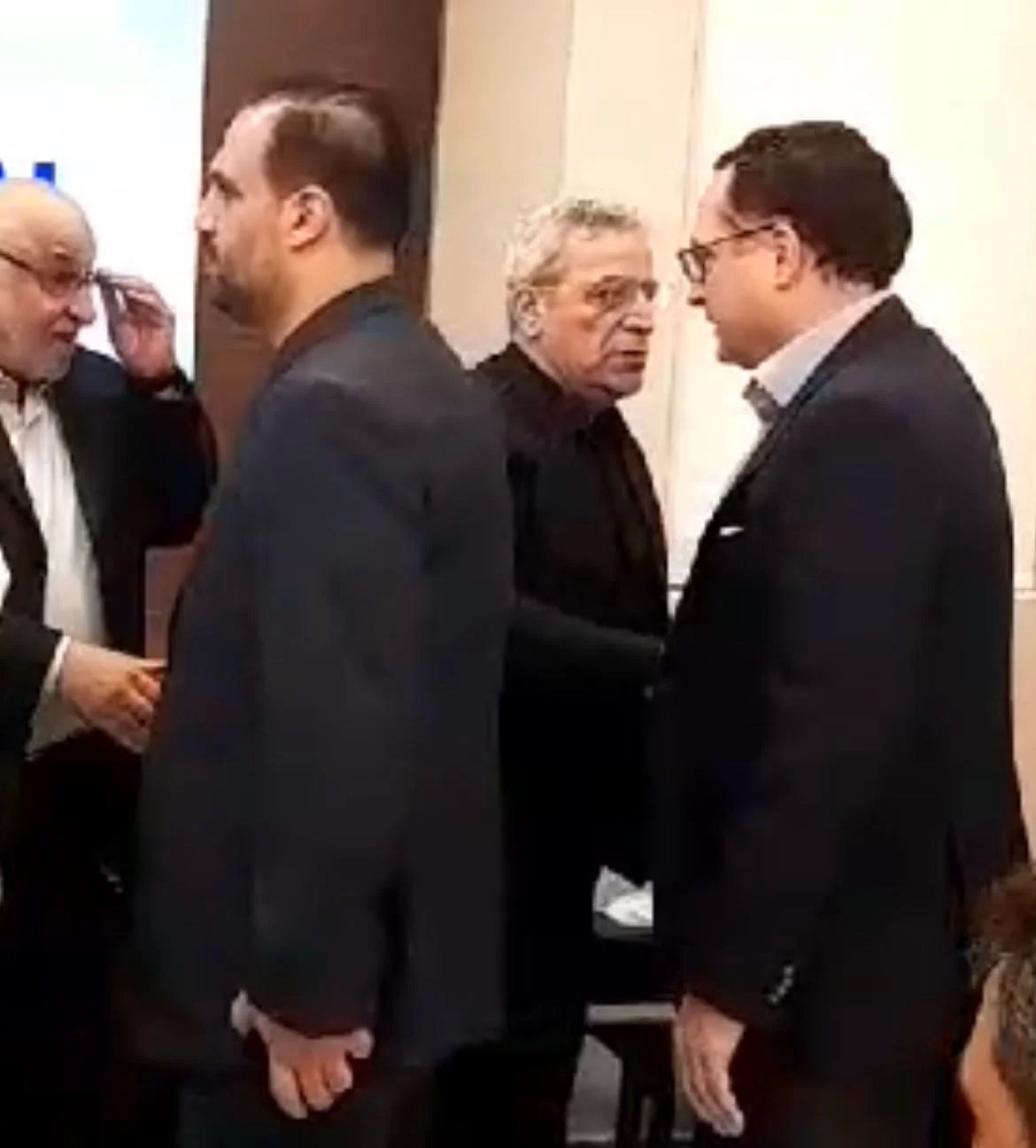 رئيس جمعية التخصص والتوجيه العلمي احمد اسماعيل قنصل لبنان في الكونغو محمد عاصي